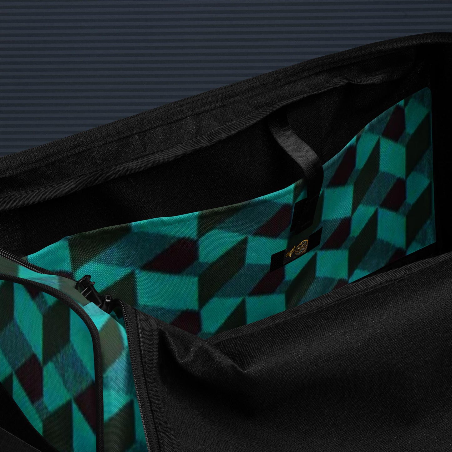 Duffle bag - optical illusion